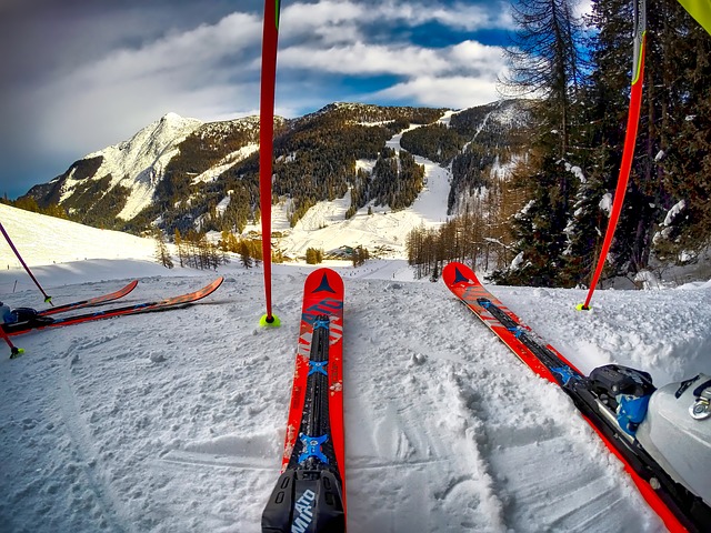 Downhill Ski - First Person View